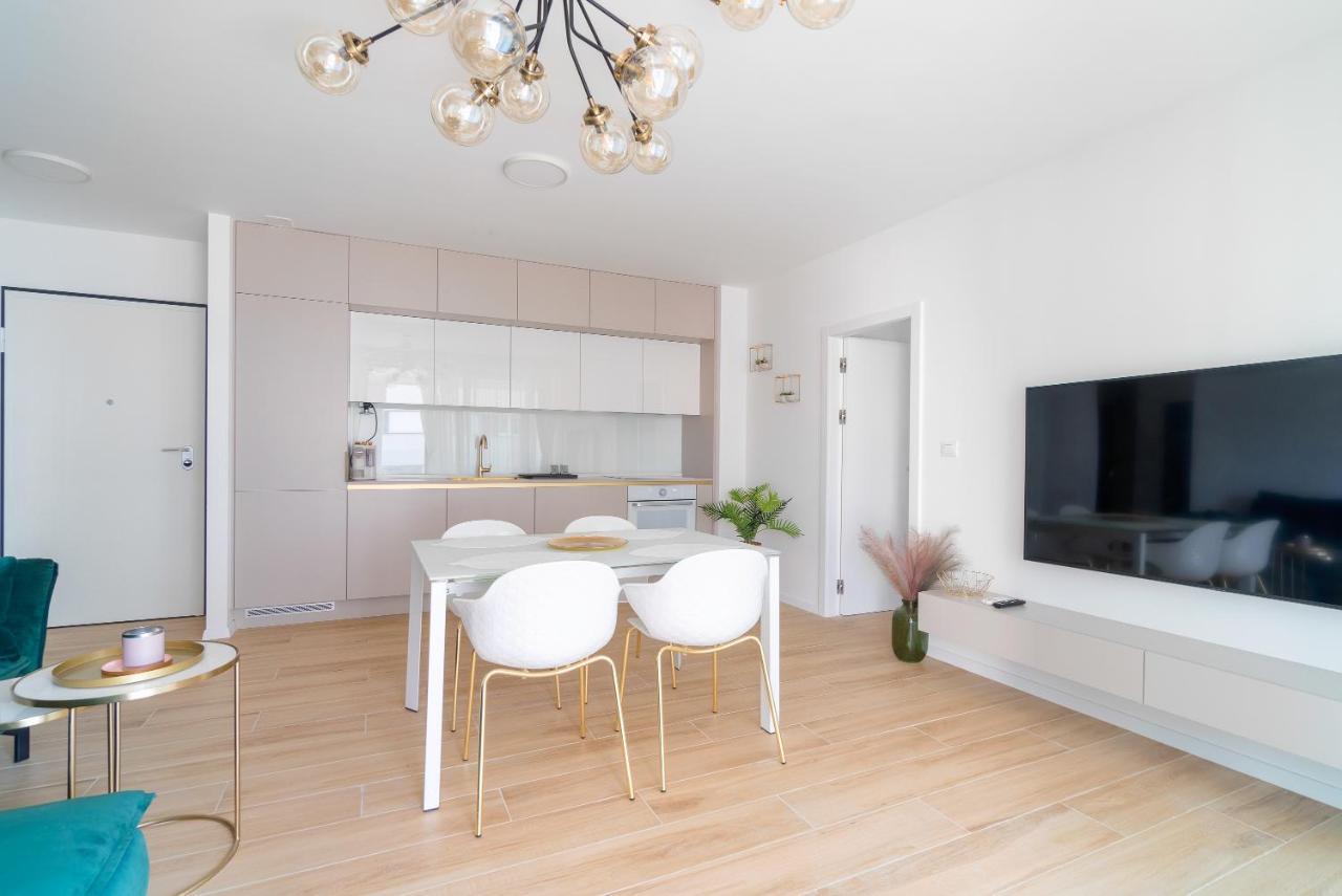 Golden Luxury Apartment Split Exterior photo